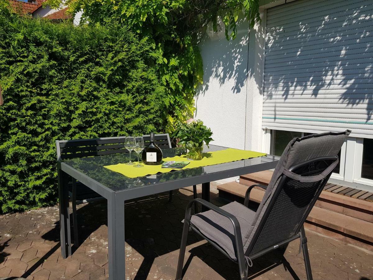 Weingut Knauer Apartment ดัทเทลบาค ภายนอก รูปภาพ
